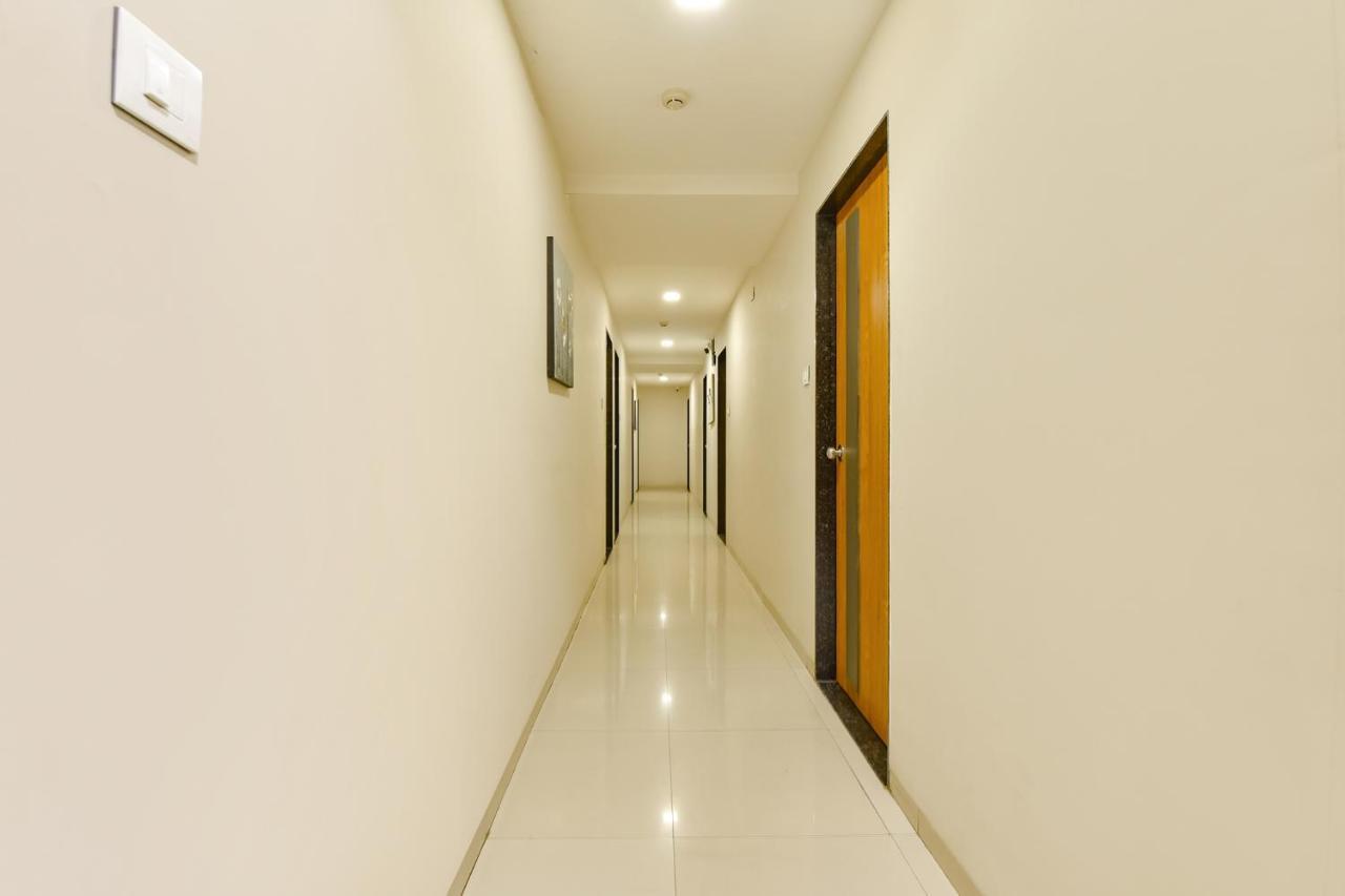 Fabhotel Happinex Σουράτ Εξωτερικό φωτογραφία