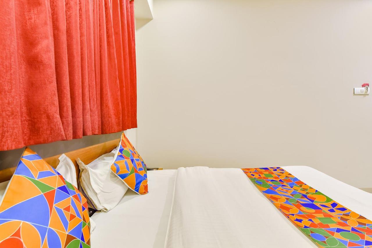 Fabhotel Happinex Σουράτ Εξωτερικό φωτογραφία