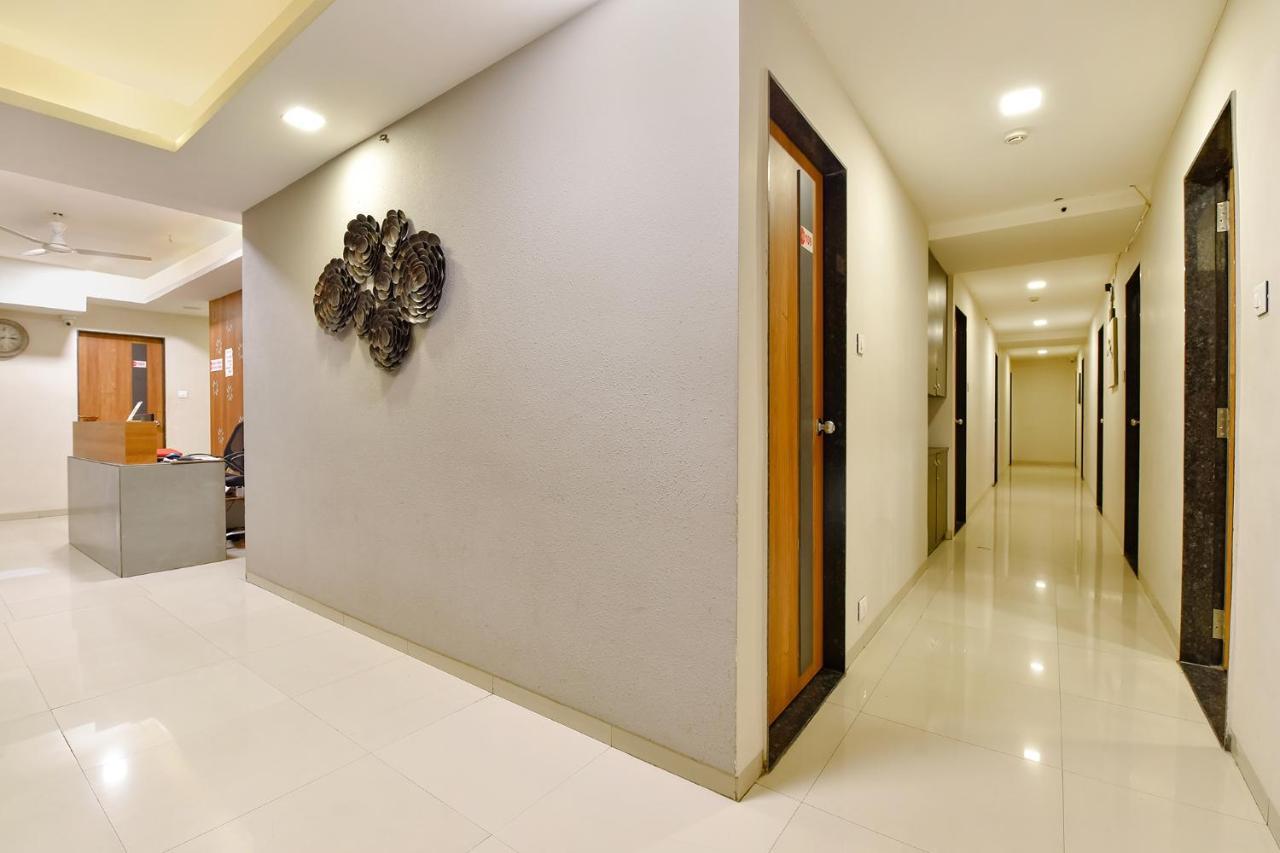 Fabhotel Happinex Σουράτ Εξωτερικό φωτογραφία